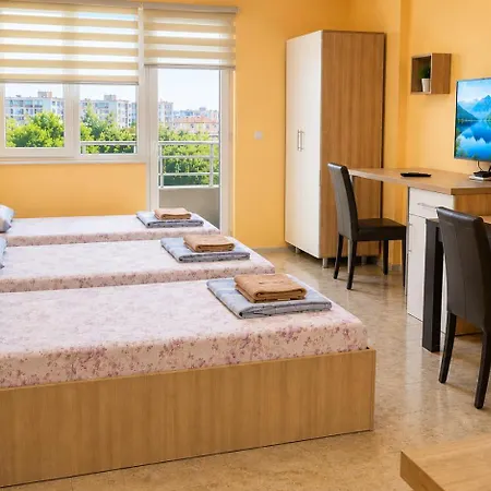 Yonex Apartament *
