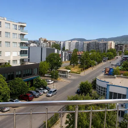 Yonex Apartament